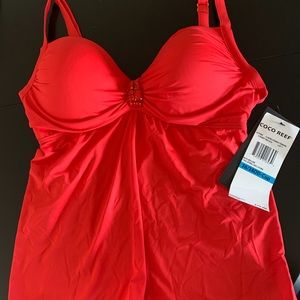 Coco reef underwire tankini top